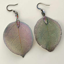 Load image into Gallery viewer, Leaf Earrings