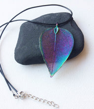 Load image into Gallery viewer, Iridesent Leaf Pendant
