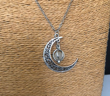 Load image into Gallery viewer, Crescent Moon Pendant